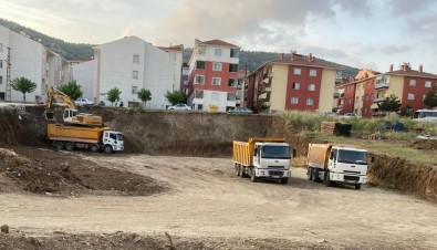 24 Derslik Okulun Yapimina Baslanildi