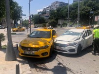 DİREKSİYON - Besiktas'ta Fren Sistemi Bozulan Otomobil 5 Araca Çarpti