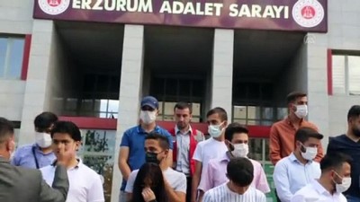 Erzurum'daki Gençlerden CHP Genel Baskani Kiliçdaroglu'na 1 Liralik Manevi Tazminat Davasi