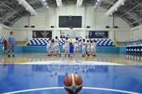 GENÇLİK MERKEZİ - Gelecegin Dev Adamlari Parkede