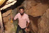 RESTORASYON - Harput'a Çikanlarin Ugrak Noktasi Buzluk Magarasi, Giren 5 Dakika Duramiyor