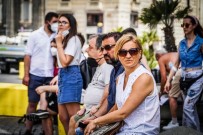 ÖZGÜRLÜK - Italya'da Açik Alanlarda Maske Zorunlulugu Kaldirildi