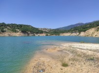 Saphane Göleti'nde Su Seviyesi Alarm Veriyor