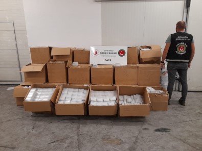 Sarp'ta Kirmizi Reçeteli Ilaç Ele Geçirildi