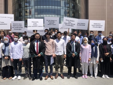 Üniversite Sinavina Giren Genç Kemal Kiliçdaroglu'na 1 TL'lik Manevi Tazminat Davasi Açti