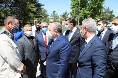 Bakan Varank Ile Japon Kazi Sorumlusu Arasinda Vatandaslik Diyalogu