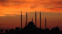 GÖKYÜZÜ - Istanbul'da Kartpostallik Günbatimi