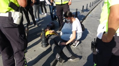 (ÖZEL) Taksim Meydaninda Kurye Önce Kadina Çarpti, Sonra Yere Düstü
