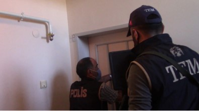 Terör Örgütü Üyelerine 'Hawala' Yöntemi Ile Para Aktaran 2 Sahsi Polis Yakaladi