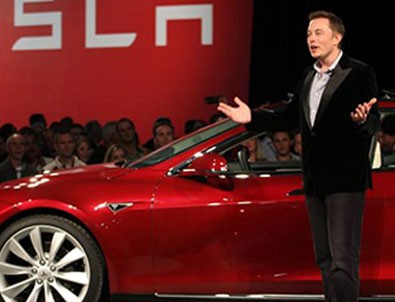 Elon Musk'a Çin'de Tesla şoku!