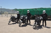 POLİS MEMURU - Afyonkarahisar'da Motosikletli Polis Timi Egitimleri Sürüyor