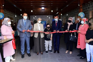 Altindagli Kadinlarin Gurur Günü