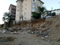 Ankara'da Bir Binanin Temeli Kaydi Açiklamasi 5 Bina Tahliye Edildi