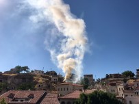 Avanos'ta Metruk Alanda Çikan Yangin Esnafin Da Yardimiyla Söndürüldü