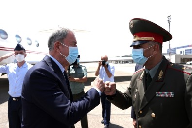 Bakan Akar, Tacikistan'da