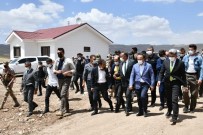 FERİT MELEN - Bakan Yardimcisi Çatakli Depremzedelerle Bir Araya Geldi