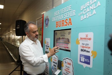 Bursalilar Metroda Hem Okuyacak Hem Kazanacak