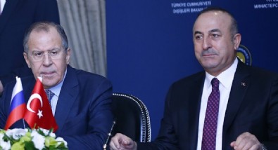 Çavuşoğlu ile Lavron'dan basın toplantısı!