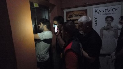 Erzincan'da Asansörde Mahsur Kalan 3 Kisi Uzun Ugraslar Sonucu Kurtarildi