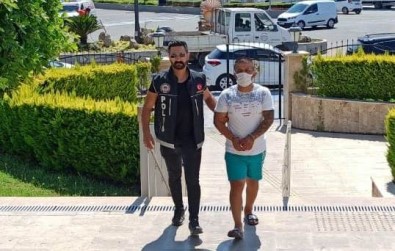 Evinde Bonzai Ele Geçirilen Sahis Tutuklandi