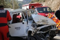 ÖLÜDENİZ - Fethiye'de Otomobil Ile Cip Çarpisti Açiklamasi 8 Yarali