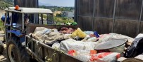 'Kokuyor' Diye Sikayet Edilen Evden 2 Römork Dolusu Çöp Çikti