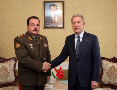 Milli Savunma Bakani Akar, Tacikistan Savunma Bakani Mirzo Ile Bir Araya Geldi