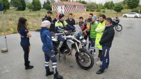 OKSİJEN TÜPÜ - Motosikletli Ambulans Timleri Yaz Dönemi Görevine Basladi