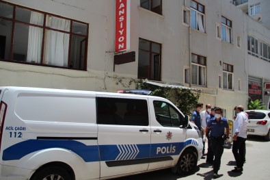 Pansiyon Odasinda Ölü Bulundu