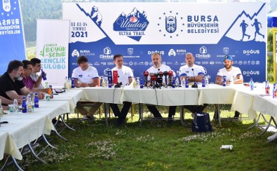 Zirvede Büyük Maraton Basliyor