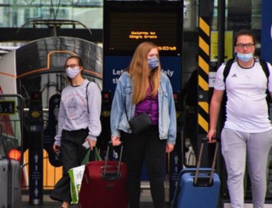 İngiltere 7 ülkeyi daha kırmızı listeye aldı!