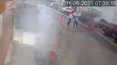 Bursa'da sapık dehşeti kamerada! Yoldan geçen kadınları böyle taciz etti