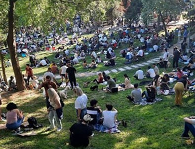 Hiçbir kurala uyamadılar! İstanbul'un göbeğinde skandal konser!