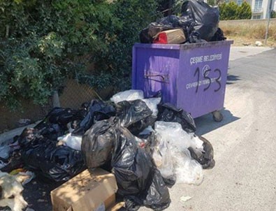İzmir Çeşme'de çöp krizi! Yine CHP yine aynı manzara!