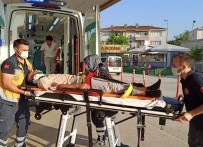 ELEKTRİKLİ BİSİKLET - Elektrikli Bisiklet Yayaya Çarpti, 4 Kisi Yaralandi