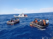 SAHİL GÜVENLİK - Izmir Açiklarinda 131 Düzensiz Göçmen Kurtarildi