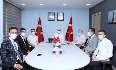 Mardin Valisi Demirtas, Muhtarlarla Görüsmelerini Sürdürüyor