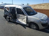 Midyat'ta Trafik Kazasi Açiklamasi 3 Yarali Haberi