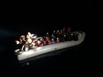 SAHİL GÜVENLİK - Yunan Unsurlari Tarafindan Geri Itilen 31 Göçmen Kurtarildi