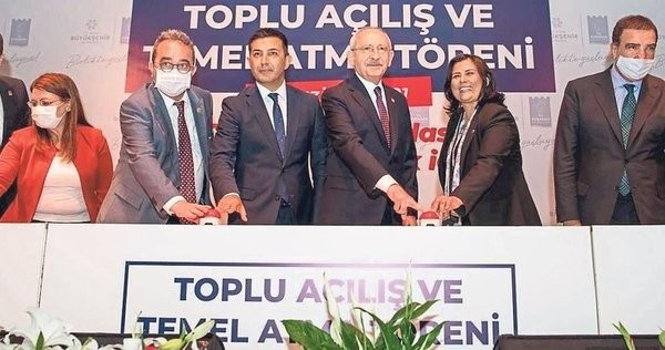 CHP'li Kemal Kılıçdaroğlu'ndan skandal! Kültür ve Turizm Bakanlığı'na kaydı olmayan müzeyi açtı!