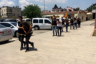 Adana'da 4 Sahte Polis Tutuklandi
