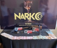 NARKOTIK - Batman'da Uyusturucu Tacirlerine Es Zamli Operasyonda 16 Kisi Göz Altina Alindi