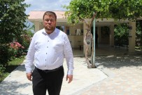 TAHKİKAT - Cami Imami, Kendisinden Yardim Isteyen Sahsin Biçakli Saldirisina Ugradi