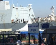 SAHİL GÜVENLİK - Ingiliz Savas Gemisi  Sarayburnu'na Demirledi