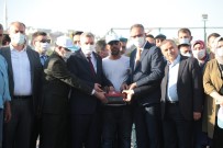 TEMEL ATMA TÖRENİ - Kapali Semt Pazari Ve Zabita Karakolunun Temeli Atildi