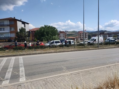 Karabük'te 4 Araçli Zincirleme Kaza Açiklamasi 2 Yarali