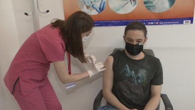 Ögretim Üyelerinin Ve Üniversite Personellerinin Asilanmasina Baslandi