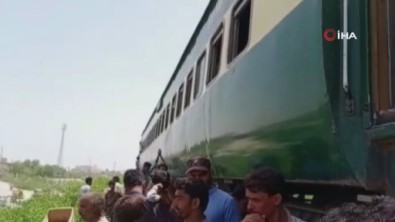 Pakistan'da Yolcu Treni Raydan Çikti