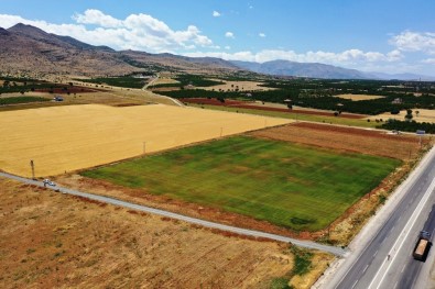 Yesilyurt Belediyesi'nin Tarimsal Üretimleri Hiz Kazandi
