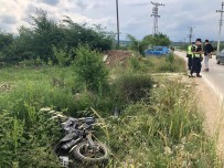 MOTOSİKLET SÜRÜCÜSÜ - Yola Aniden Firlayan Köpek Trafik Kazasina Sebep Oldu